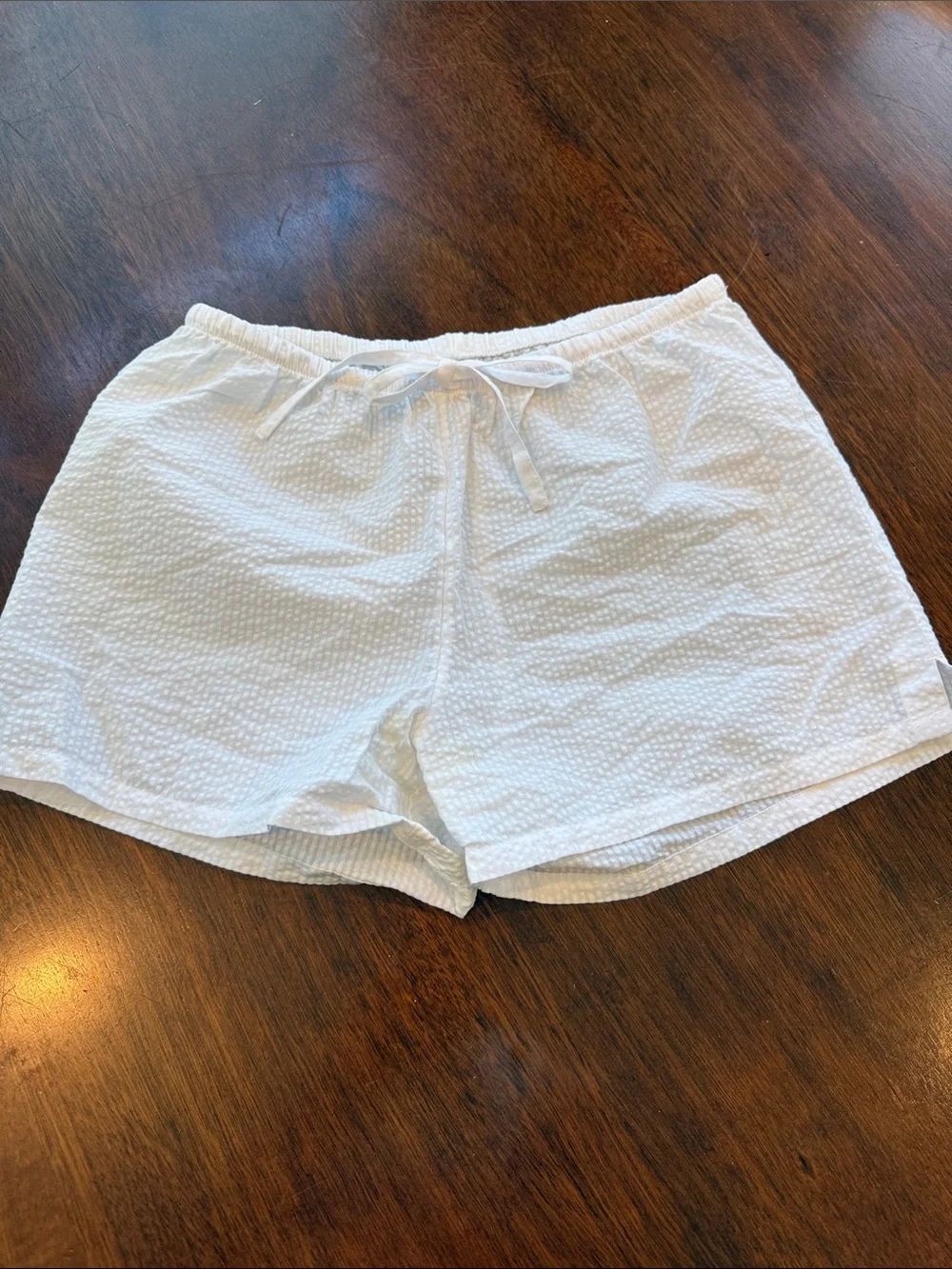 H&M White Textured Drawstring lounge Shorts - Picture 1 of 4